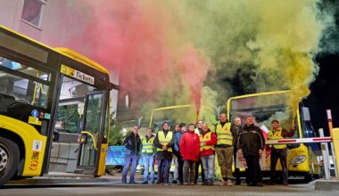 Bahnen und Busse der BVG stehen seit dem Morgen in Berlin still