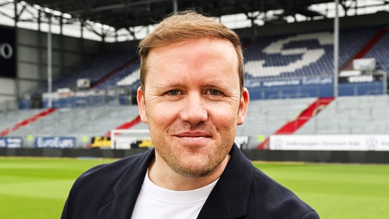 Olaf Rebbe bei seiner Vorstellung in Kiel © picture alliance/dpa 