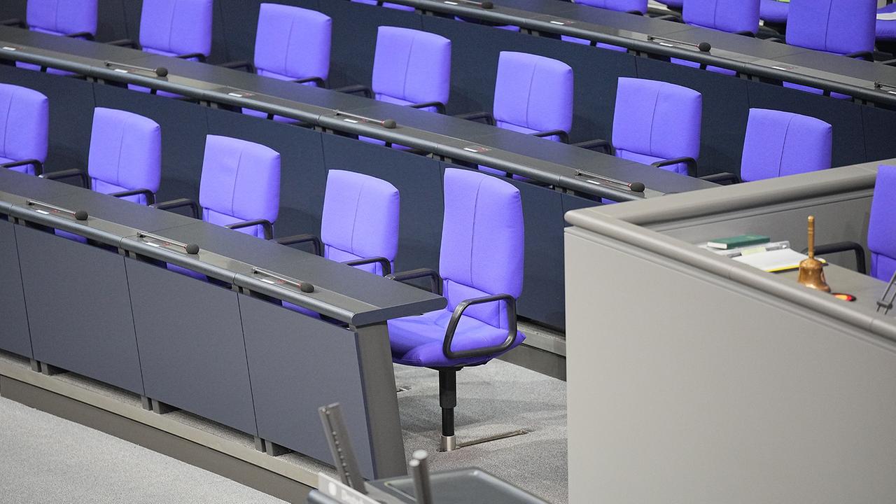 Steuerzahlerbund fordert kürzeres Übergangsgeld für Ex-Minister