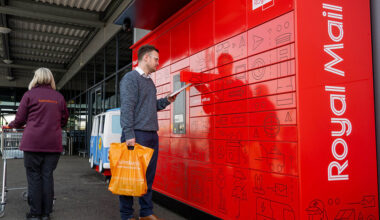 Sainsbury und Royal Mail kooperieren: Ein Paketautomat von Royal Mail.