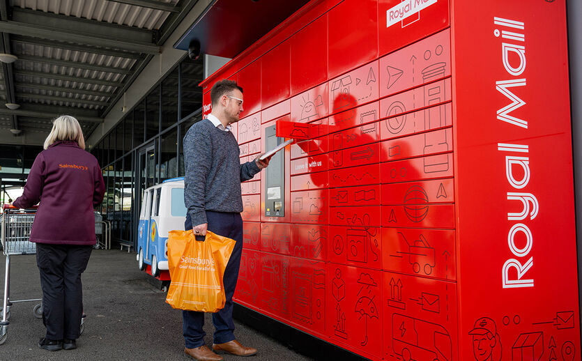 Sainsbury und Royal Mail kooperieren: Ein Paketautomat von Royal Mail.