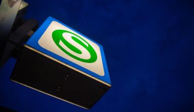 Polizei Berlin sucht Zeugen nach Vorfall in S-Bahn
