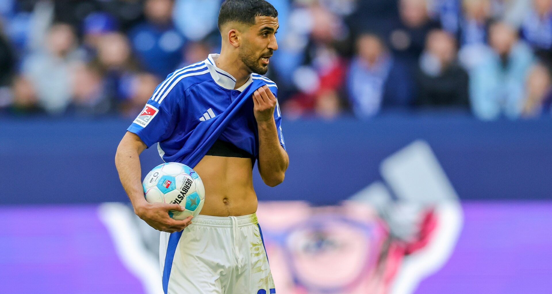 Schalke stellt Barkok vom Trainingsbetrieb frei