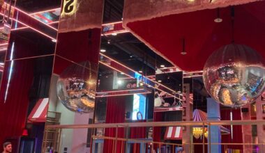 Eröffnung des ersten Schlager Cafés