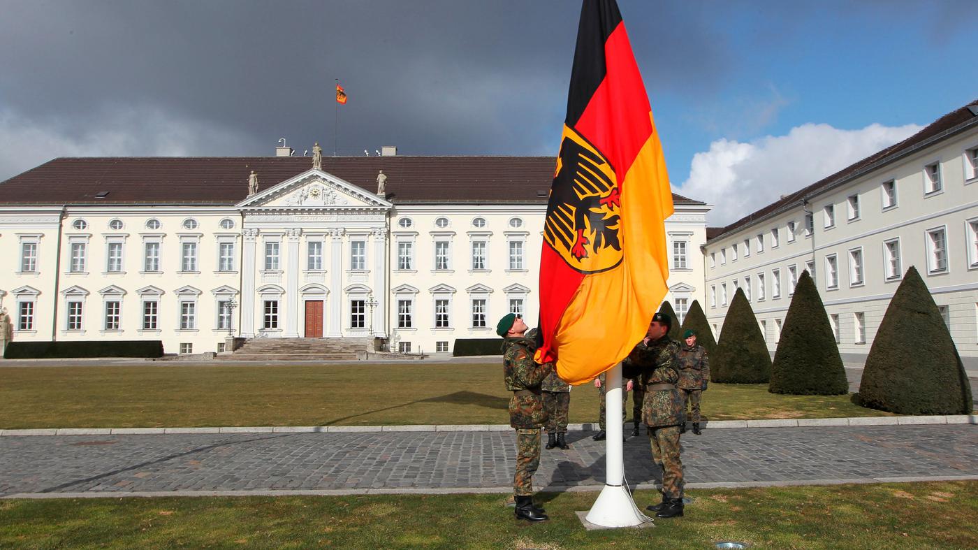 Politiker aus Union und SPD wollen erstmals eine Bundespräsidentin