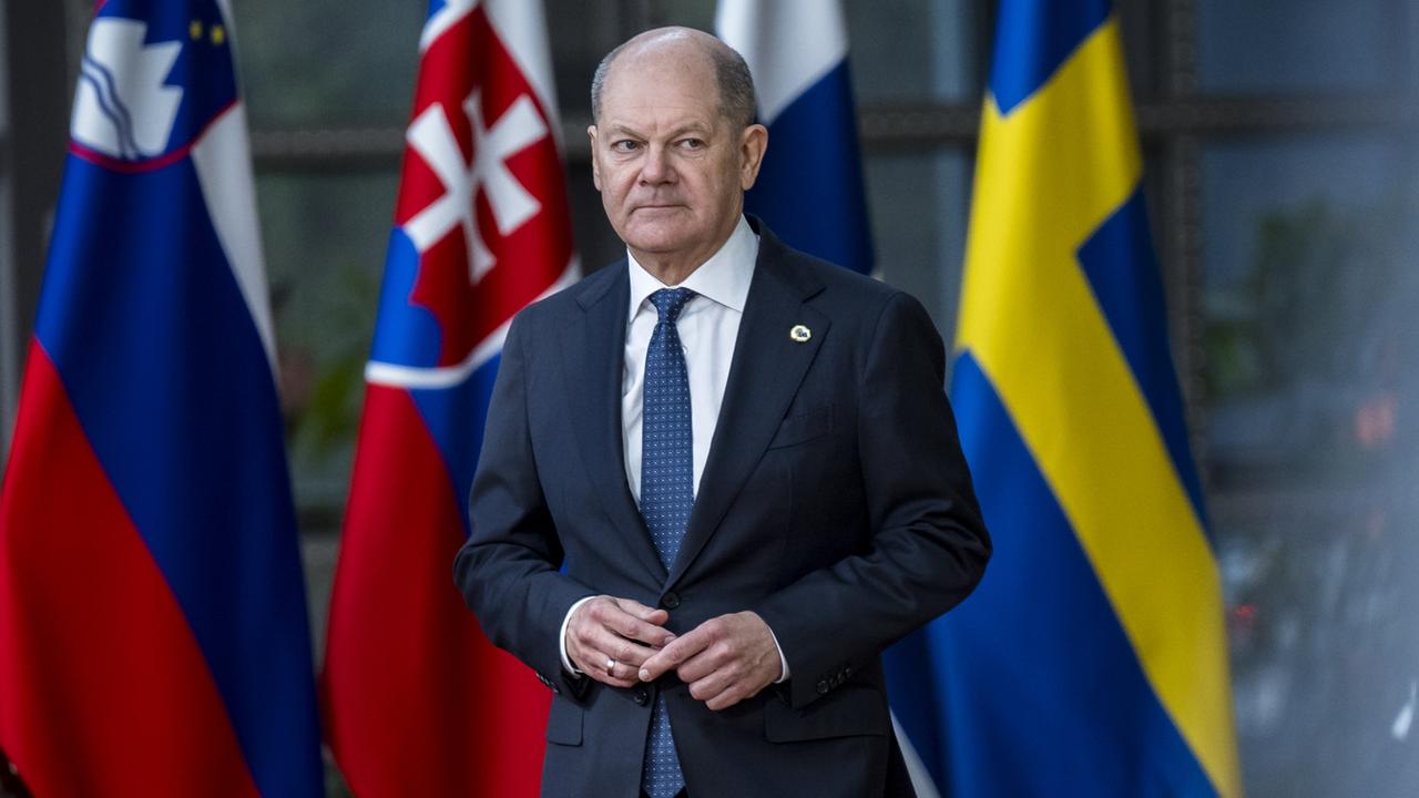 Scholz reagiert zurückhaltend auf Macrons Vorstoß zu Nuklear-Schutzschirm