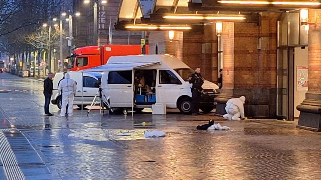 Nach Messerangriff in Bremen: Polizist schießt auf 38-Jährigen | NDR.de - Nachrichten - Niedersachsen