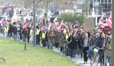 Beschäftigte der Stadt Hamburg wieder im Warnstreik | NDR.de - Nachrichten