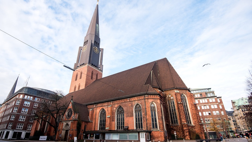 Hauptkirche St. Jacobi nach Sanierungsarbeiten wieder geöffnet | NDR.de - Nachrichten