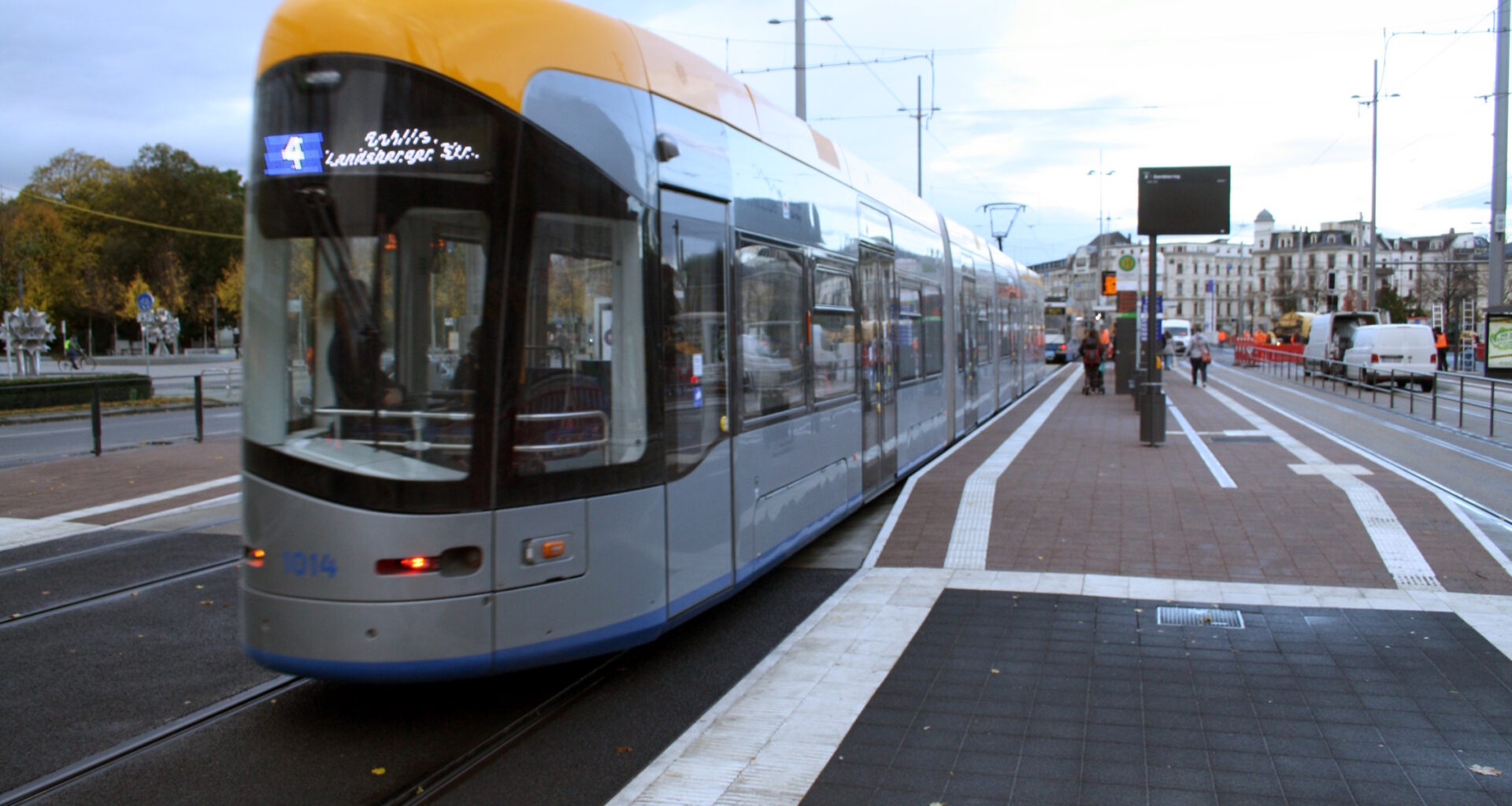 Leipziger Straßenbahn-Unternehmen insolvent und Pistorius kündigt Waffenpaket für Ukraine an · Leipziger Zeitung