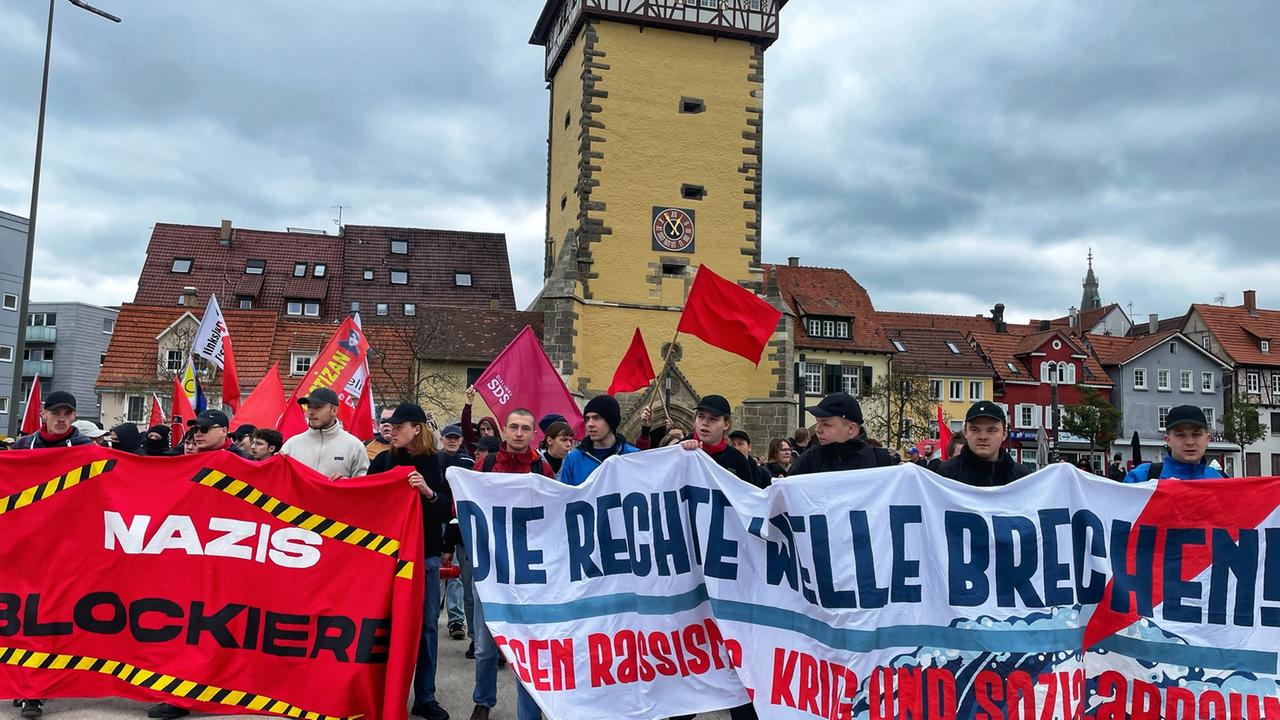 Baden-Württemberg: Proteste und Gegendemos in Reutlingen, Karlsruhe und Balingen