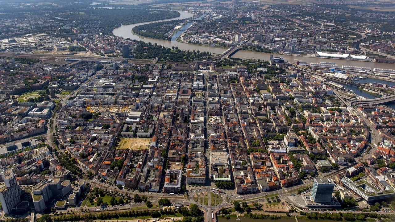 Baden-Württemberg: Grundsteuer in Mannheim: Laut Stadt "fast eine Punktlandung"