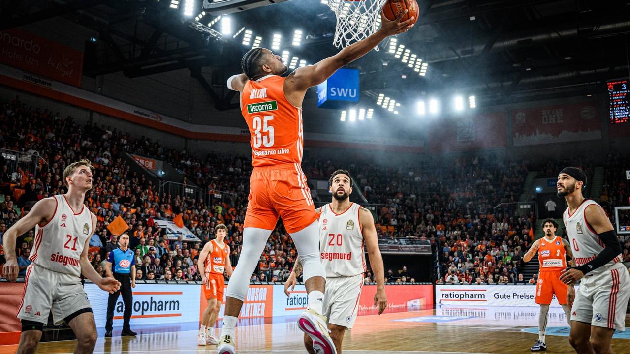 Basketball: Ulm schlägt München im BBL-Spitzenspiel