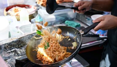 Thaimarkt eröffnet die Saison an neuem Standort