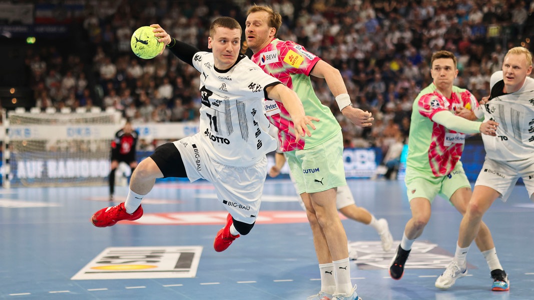 THW Kiel unterliegt den Füchsen Berlin knapp | NDR.de - Sport
