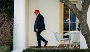 Donald Trump auf einer Terrasse des Weißen Hauses