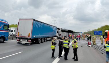A2: Lkw fährt bei Hannover auf Reisebus auf - 22 Verletzte | NDR.de - Nachrichten - Niedersachsen