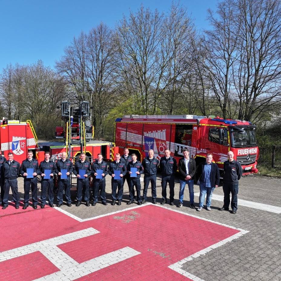 Feuerwehr begrüßt Nachwuchskräfte - Radio Oberhausen