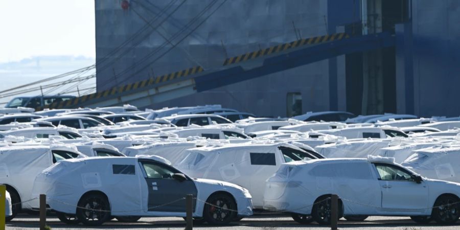 Volkswagen Autos Hafen Europa