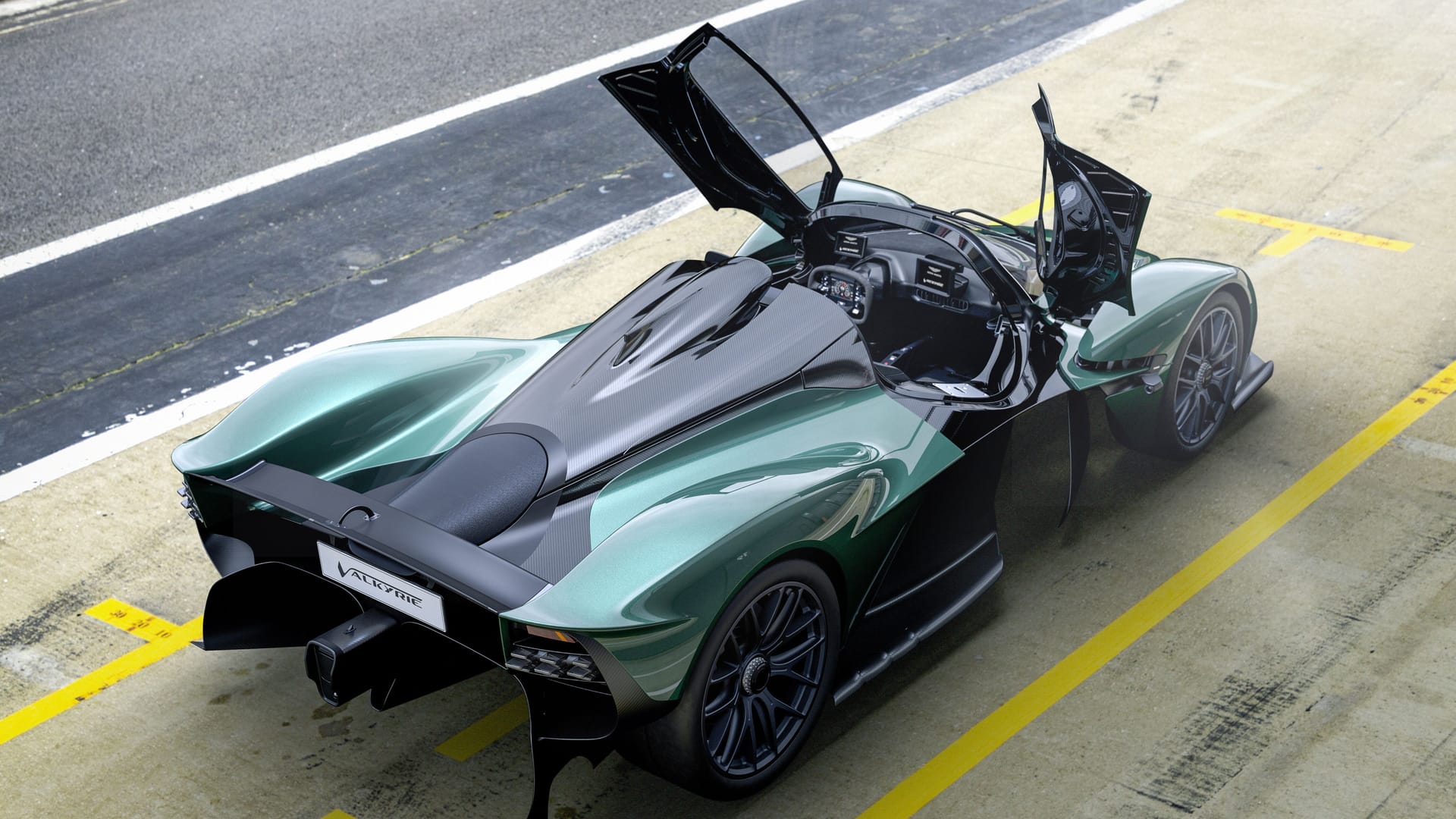 Vom Aussterben bedroht: Chassis und Karosserie des Aston Martin Valkyrie bestehen komplett aus Carbon.