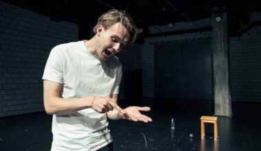 Kritik zu Kleist-Porträt von Jonas Dumke am Theater Mönchengladbach