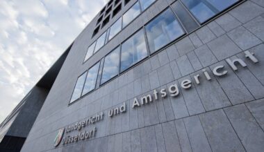 Mehr als 10.000 Euro bei Senioren erbeutet – Frau vor Gericht
