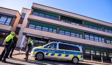 Nach Drohmails in Duisburg: Sondersitzung des Schulausschuss
