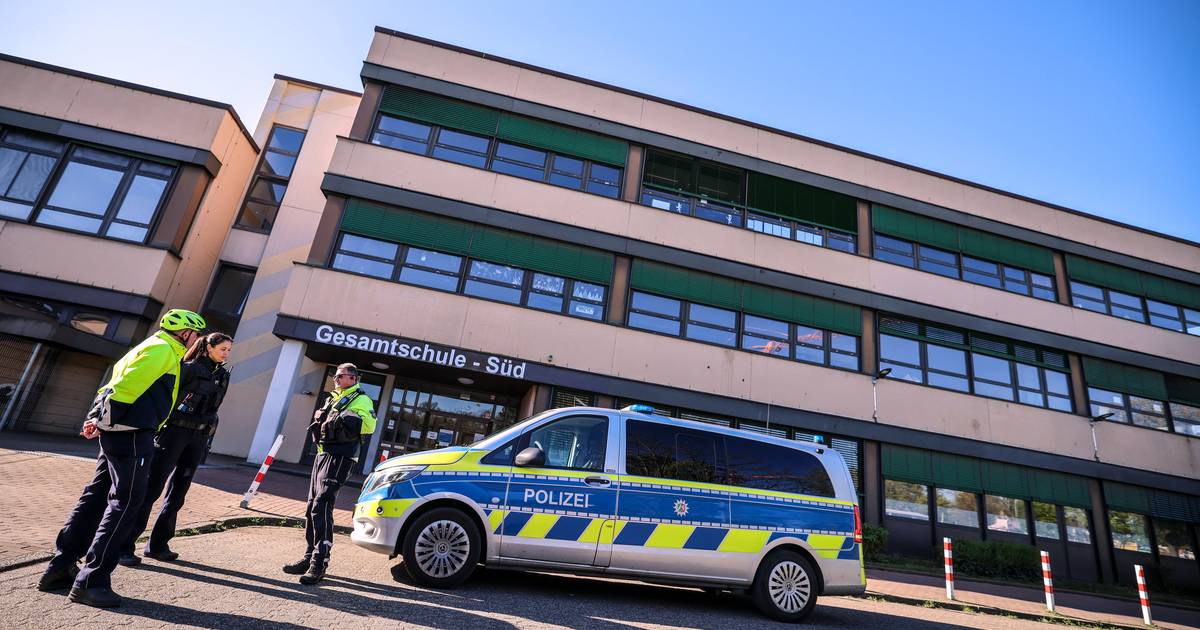 Nach Drohmails in Duisburg: Sondersitzung des Schulausschuss