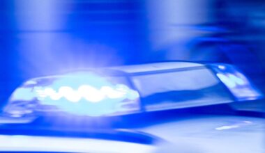 Auffahrunfall mit drei beteiligten Autos in Wuppertal