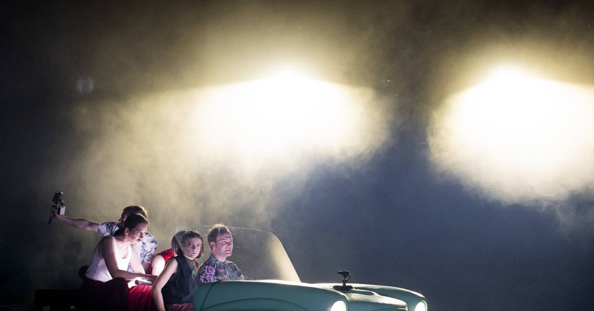 Brechts „Trommeln in der Nacht“ am Bochumer Schauspielhaus