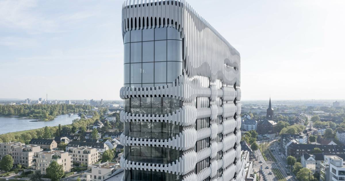 RKM 740 Tower wird nach Insolvenz verkauft