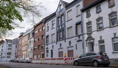 Sperrung der Neusser Straße nach Einsatz der Feuerwehr