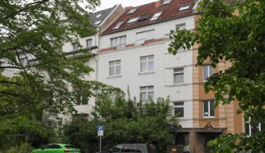 Zwangsversteigerung von leerem Haus in Oberkassel
