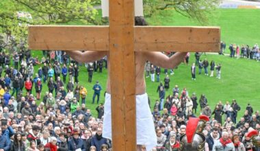 3000 Menschen folgten dem Leidensweg Jesu
