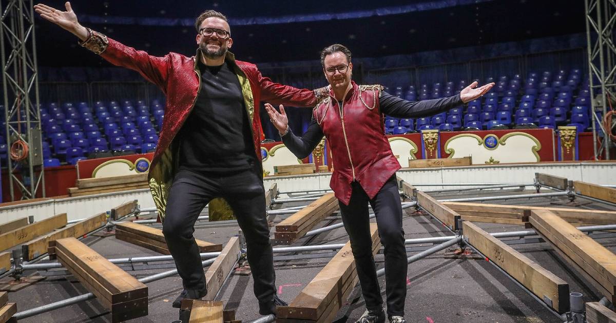Aufbau für den Höhner-Zirkus in Rath läuft