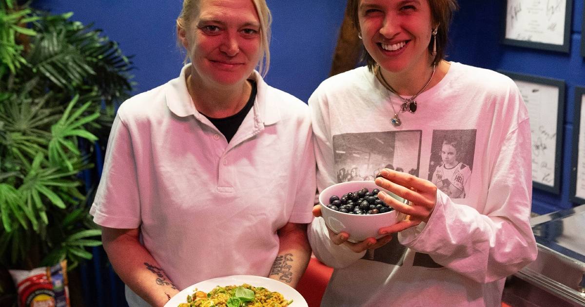 Ehemals wohnungslose Menschen übernehmen das Catering im Zakk