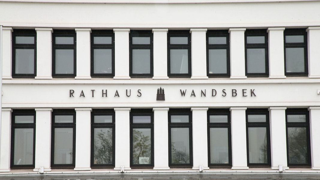 Wandsbek kann Sterbeurkunden wieder schneller ausstellen | NDR.de - Nachrichten
