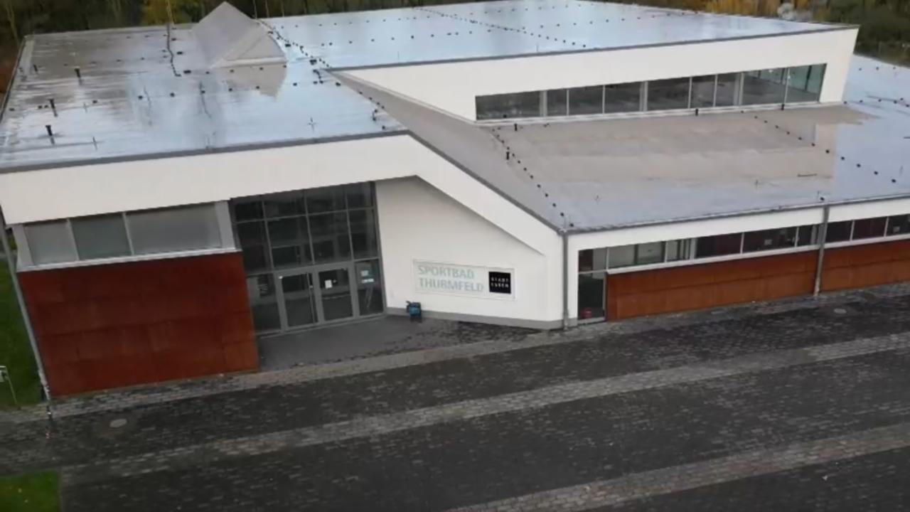 Nordrhein-Westfalen: Neun Jahre altes Schwimmbad in Essen ist schon Sanierungsfall