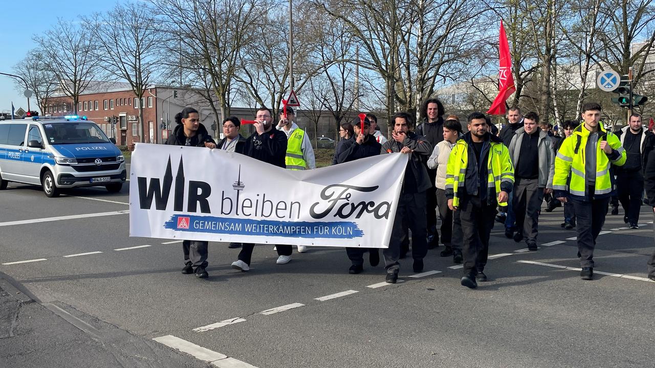 Nordrhein-Westfalen: Dreitägiger Warnstreik bei Ford in Köln