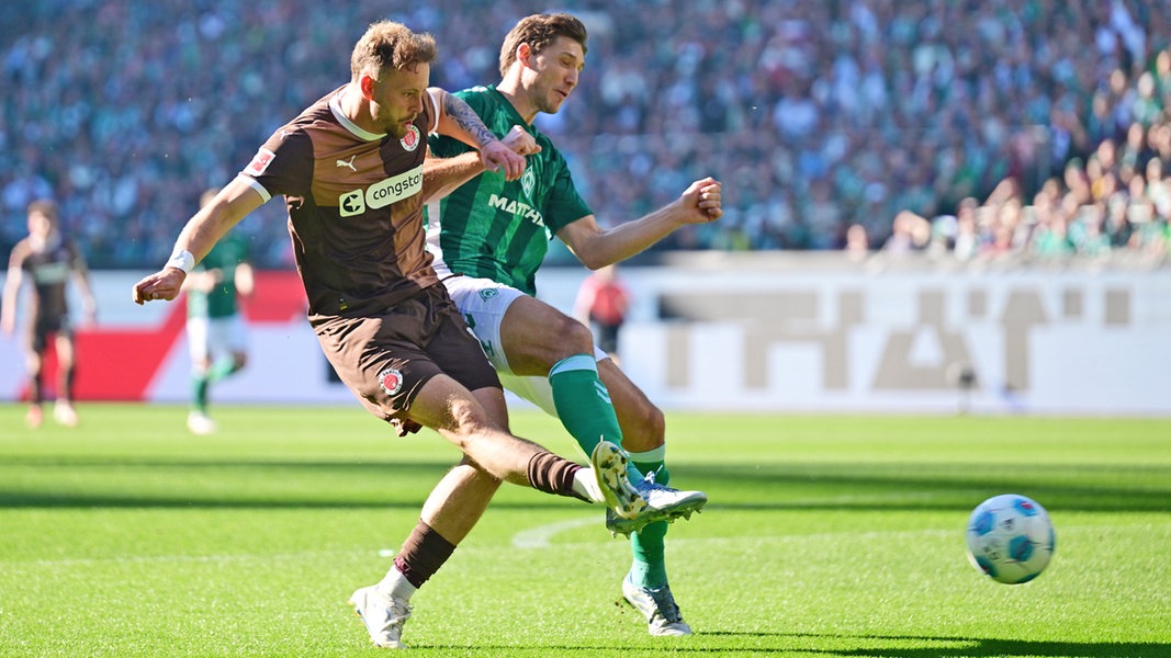 Werder Bremen gegen St. Pauli - Drei Abseitstore, aber kein Sieger | NDR.de - Sport