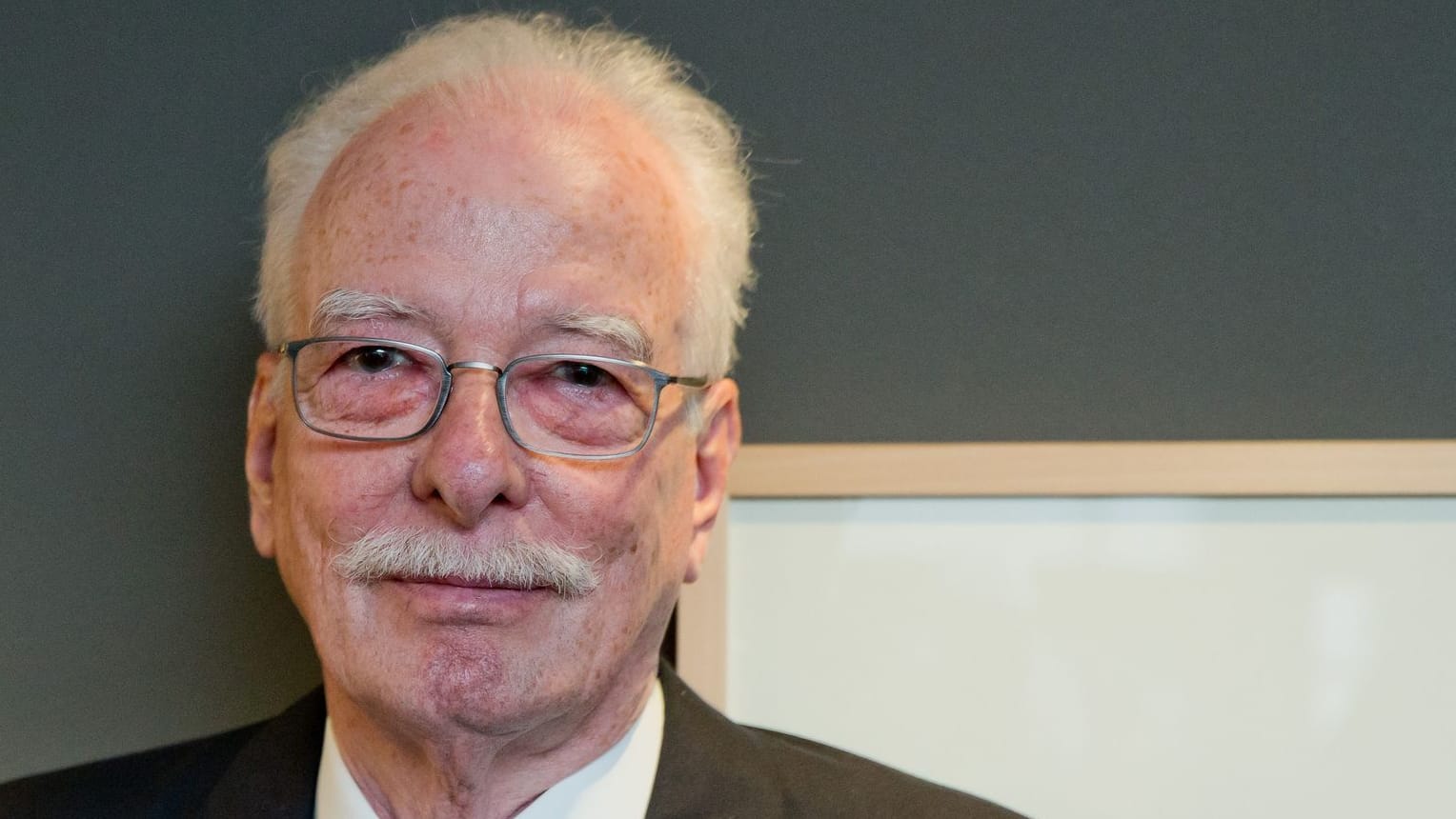Werner Diehl: Er ist tot.
