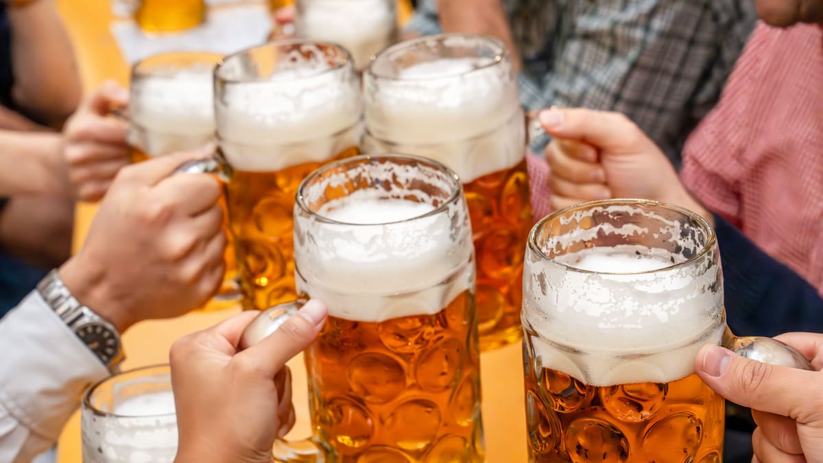 Start, Maßpreise, Feuerwerk – Programm