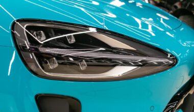 Detailaufnahme eines Elektroautos von Xiaomi.