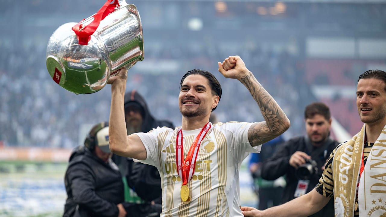Borussia Mönchengladbach: Kevin Diks steht vor dem Double! | Sport