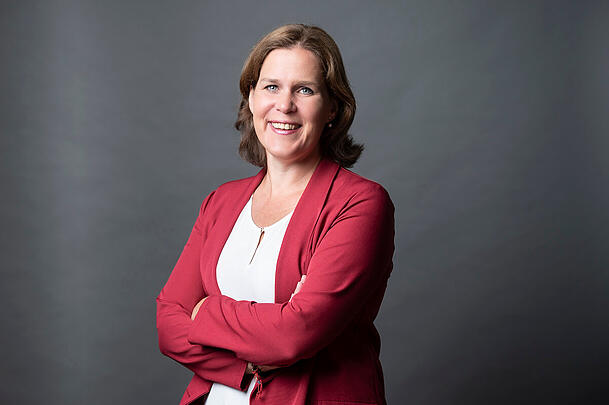 Die Stadtsparkasse wird von der Stadt getragen. Im Verwaltungsrat sitzt auch Bürgermeisterin Verena Dietl (SPD).