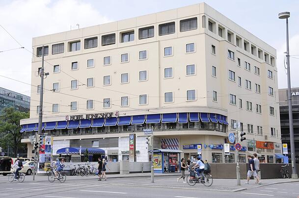 Der alte Königshof, 2019 wurde er abgerissen.