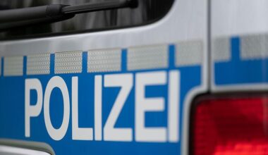 Toter in Wohnung in Bayern entdeckt: Polizei geht von Gewalttat aus