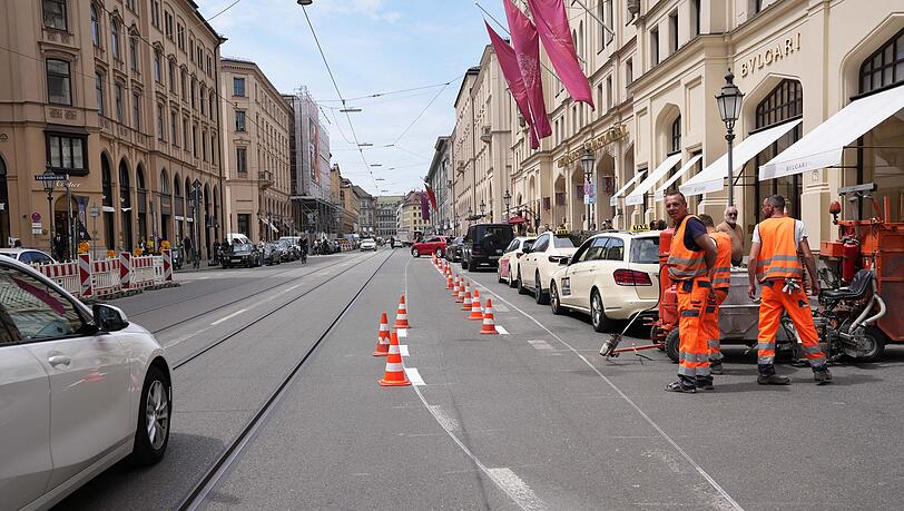 Fahrradstreifen für die Prunkmeile von München