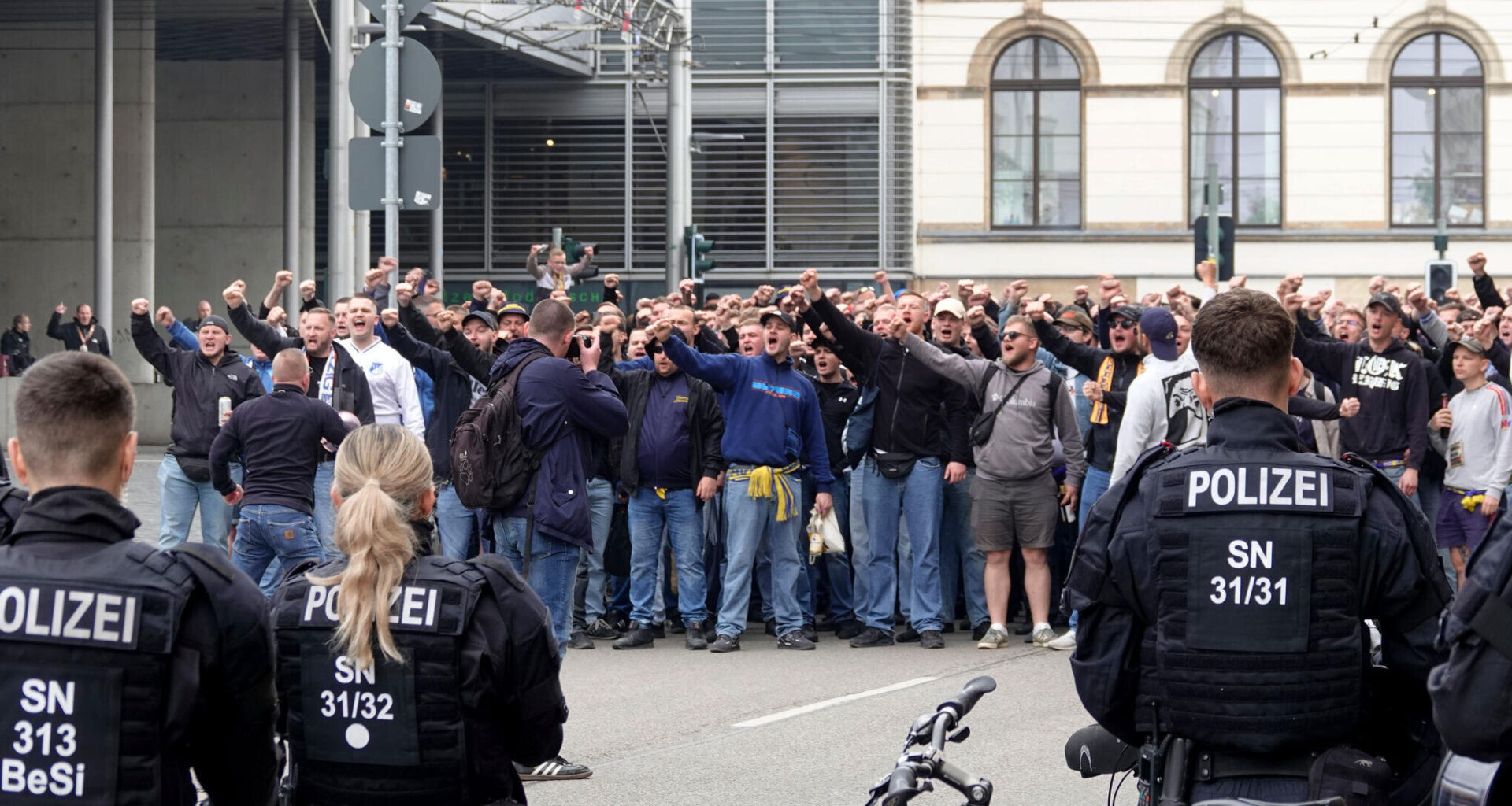 Polizei ermittelt gegen Fans von Lok Leipzig