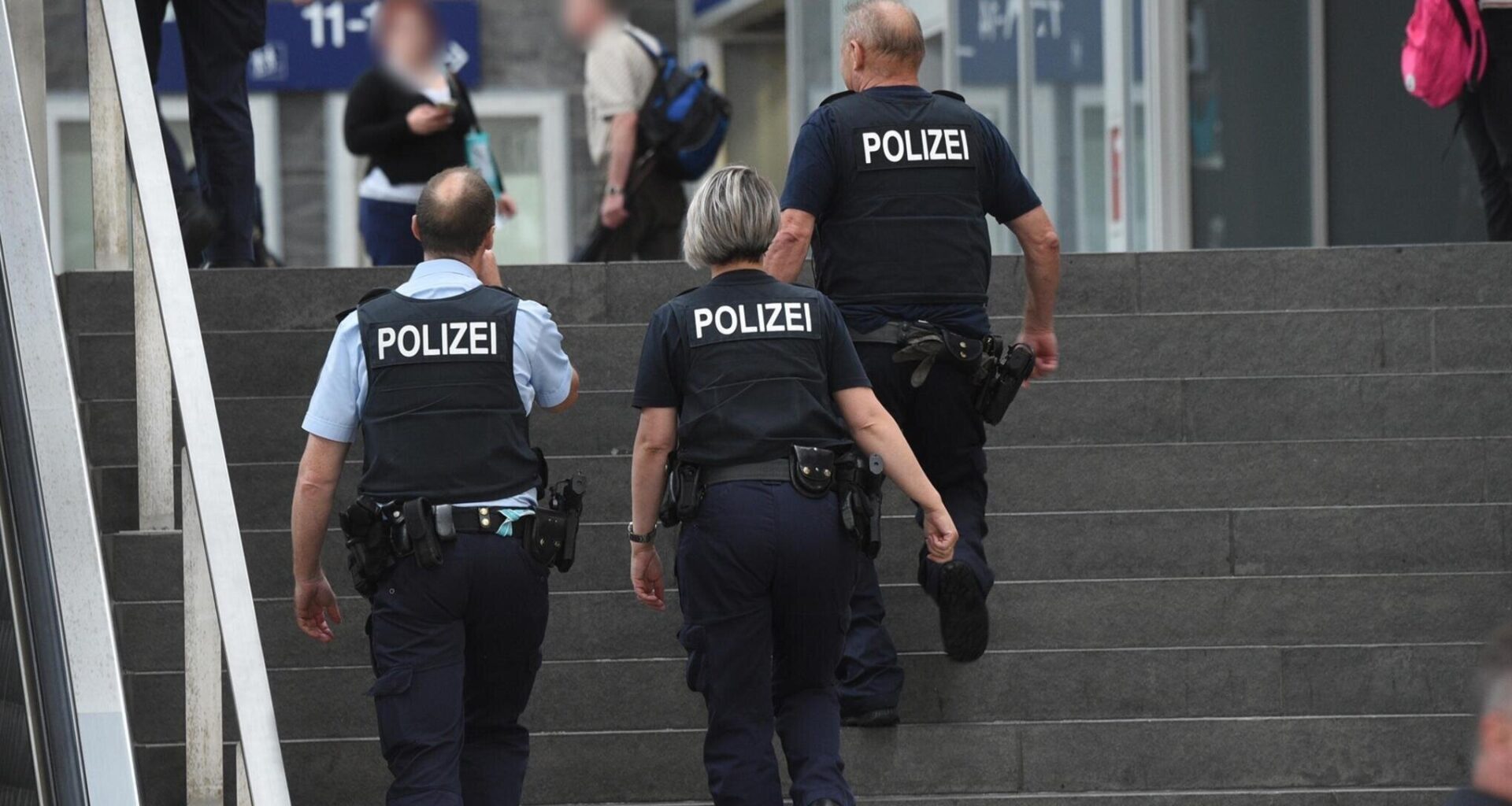 Polizei stellt Diebesbande auf Chemnitzer Hauptbahnhof – Einer hatte vier gestohlene Handys dabei